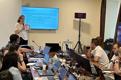  Development of risk indicators for asset declaration and public procurement data